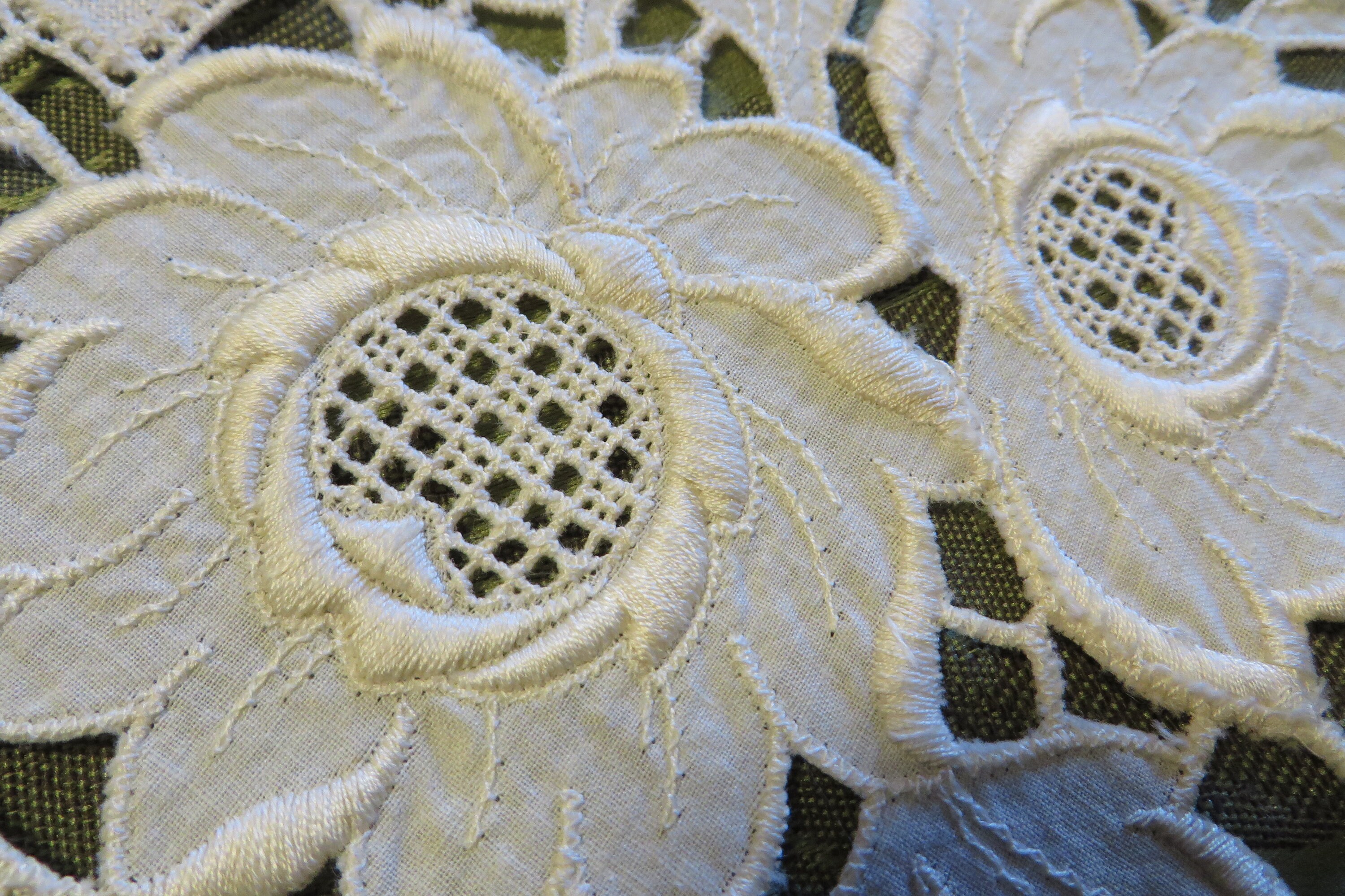 Linen Runner Open Work Embroidery Cut Work Embroidery Hedebo Etsy