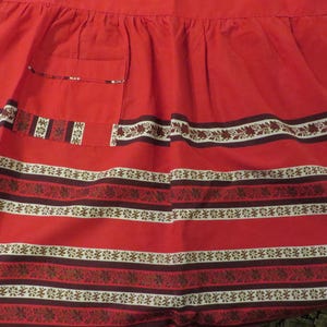 Vintage Küchen-SCHÜRZE in ROT, Gold, Braun und Weiß // Für Erwachsene // Halbe Schürze // 58,5cm Taillenband, 53cm Länge, 54cm Bindebänder, 1 Tasche