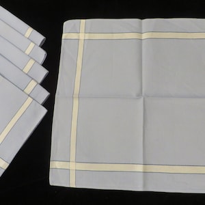 Lovely Vintage BLUE and WHITE Napkins 6 Ct - Blue White Plaid - Mid Century  //  Vintage Cloth Table Linens in Blue & White  - 15 3/4&quot; Sq.