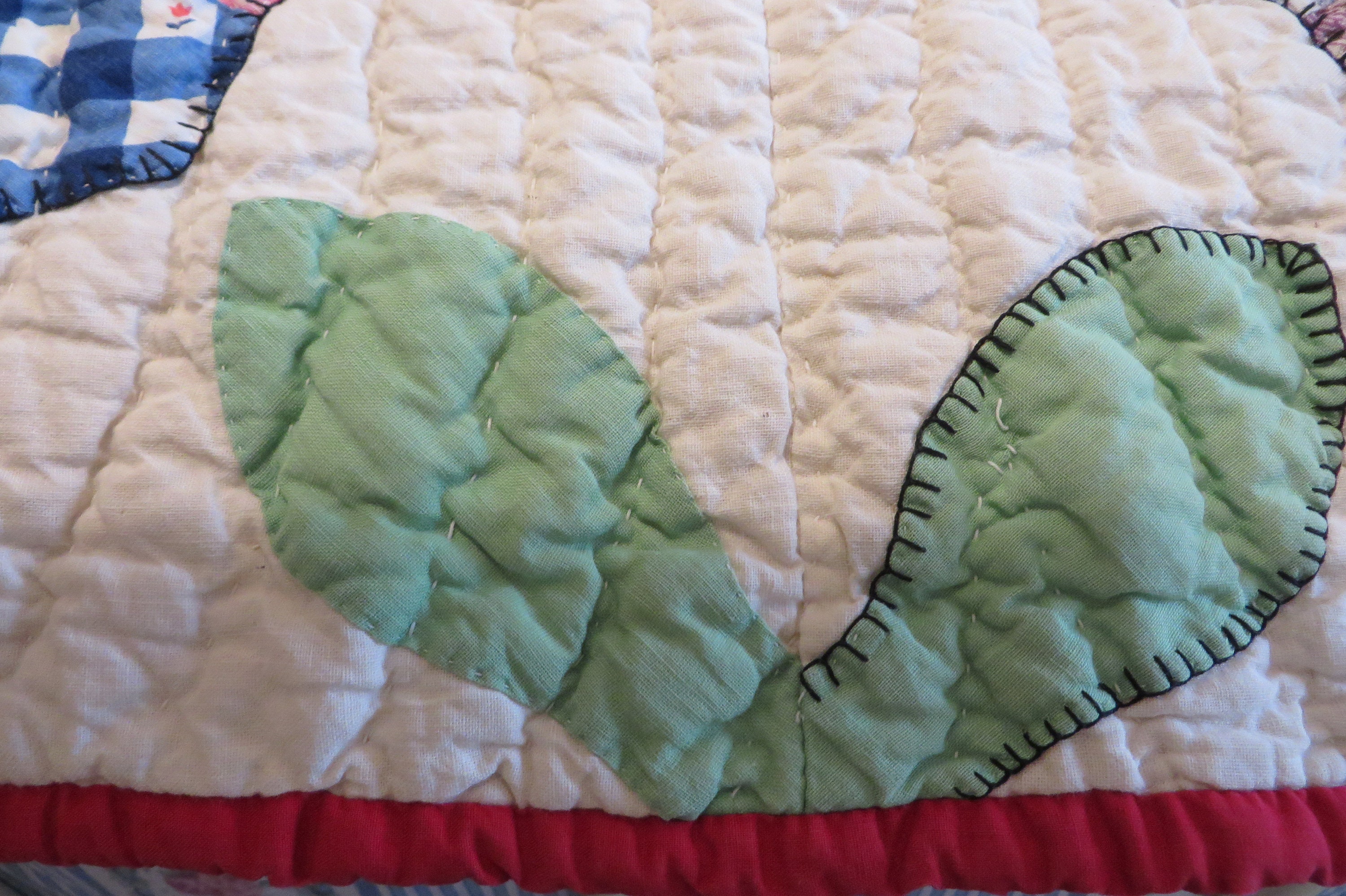 アンティークキルト ドレスデンプレートアップリケ、クローバー付き