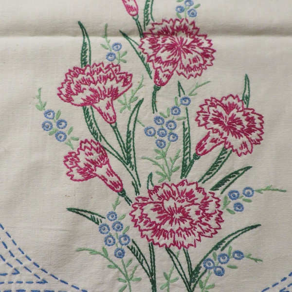 Perfect for a SUMMER TABLE, Hand Embroidered Red-Purple Carnations  //  Table Runner or Dresser Scarf  //  36" long x 15" wide