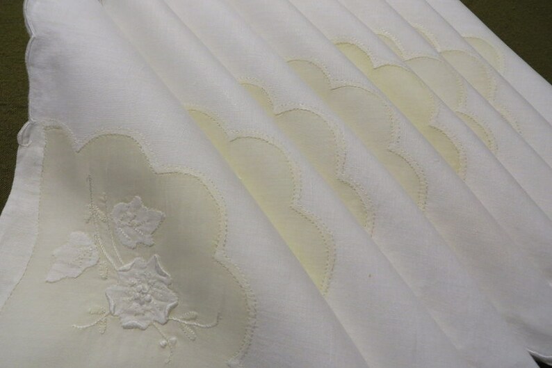 Napkins Set of 8 Dinner Size 16 12 Sq Cotton with Detailed Corners Embroidery and Applique Formal Dining Linens White Pale Yellow