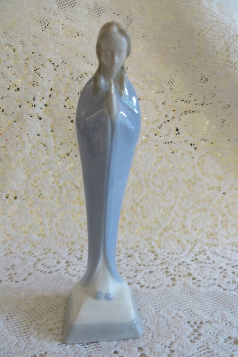 Midwinter of England Porcelain Statue Vintage Statue Woman Praying Burslem England Statue Blue and White Mother Mary by W.R