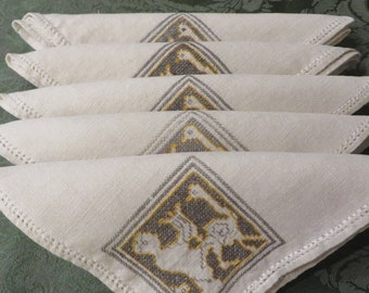 Vintage LINEN Napkins Embroidered with Ostrich and a Person?   //  SET of 5  //  13" x 14" Dinner Size, Linen Napkins