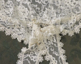 Vintage LACE COLLAR  //  Off white Lace  //  Long Neck Ties  //  Adult Size  //  Net Lace Vintage Collar