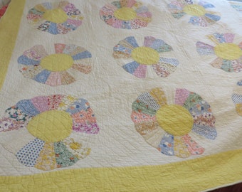 Antique QUILT, Dresden Plate Pattern, Hand Appliqued with Mostly Feed Sacks, 1930s and 1940s Cottons  //  Heavily Hand Quilted