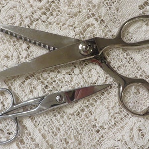 Vintage Gingher Sewing SCISSORS, Pinking Shears and Small Sewing Scissors // Sharp, Both Pairs Work Well // Vintage Scissors Pinking image 6