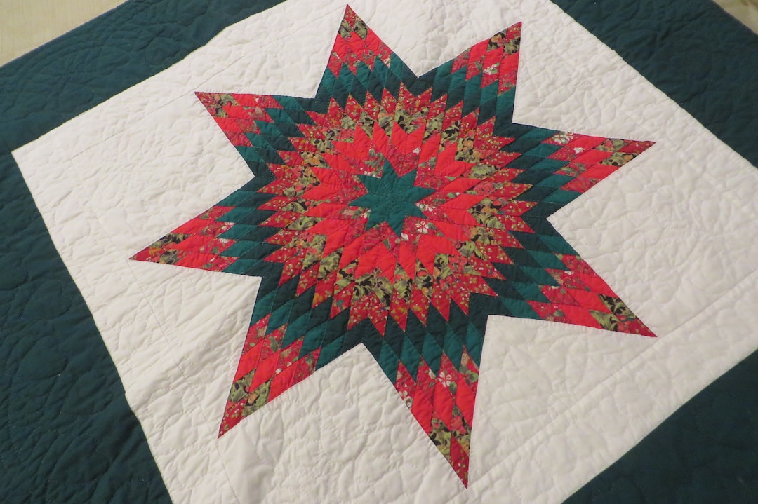 Vintage CHRISTMAS Radiant Star QUILT // Wall Hanging or LAP Quilt 49
