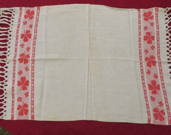 Vintage Cotton RED and White Towel with RED CLOVERS - 23" by 16.5"  //  Red and White Kitchen  //  Valentines Day and St. Patrick's Day