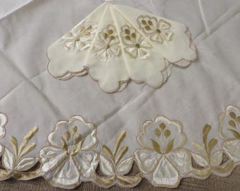 Vintage ROUND TABLECLOTH - Sheer Fabric - 60" Round - 4 Matching Napkins - Off White with Gold Embroidery