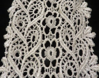 Vintage WIDE White LACE  //  39" Long, Width of Lace 3 1/2"  //  Vintage White Wedding Lace  (Just the One Piece)