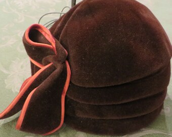 Vintage Union Made Capulet Hat Velvet Brown Tan Vintage Union Made Capulet Hat Velvet Brown Tan - Etsy main image 2