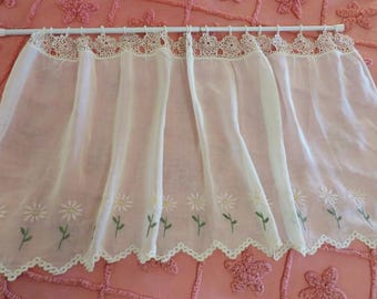 Vintage TATTED LACE VALANCE or Curtain - 41" Wide, 17 1/4" Tall - Window Valance, Short Cafe Curtain