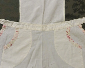 Homemade BIB APRON, Full Apron -  Off White Cotton with Feed Sack Fabric Edging on Hem and Pockets   //  Waist Ties