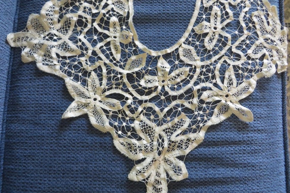 Large, Handmade LACE COLLAR  //  Ecru  Off-White … - image 2