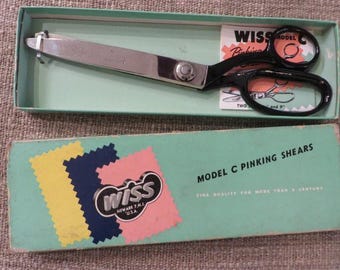 Sharp Pinking Shears Made by WISS - J. Wiss & Sons Co. Newark New Jersey USA - Model C  - Cut Well (TESTED) - Vintage Shears