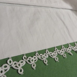Beautiful HAND TATTING on a Cotton Pillowcase  //  30 1/2&quot; by 20&quot;  //  Standard Pillowcase with Tatting around Opening  //  Vintage Linens