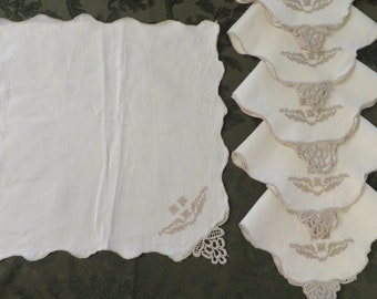 Vintage NAPKINS, LINEN Fabric - SET of 6  //  Cream (Ecru) w/ Scalloped Edges, Lace Corners, Cross Stitch  //  Unique Shape