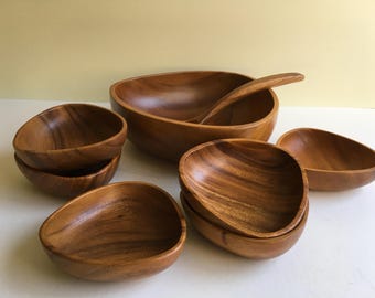 Vintage Salad Bowl Set.