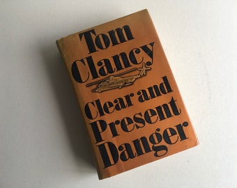 Vintage Book, Tom Clancy.
