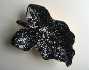 Vintage Leaf Dish.