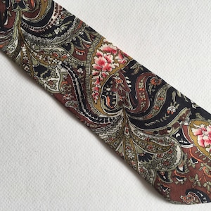 Vintage Silk Necktie.