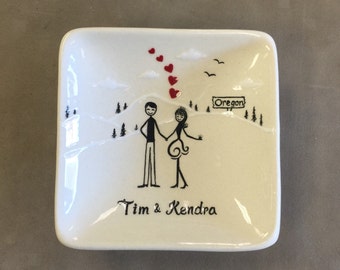 Engagement gift, Wedding gift - Personalized Hand Painted Ceramic Ring Dish, ring holder- Anniversary, Valentine's Day