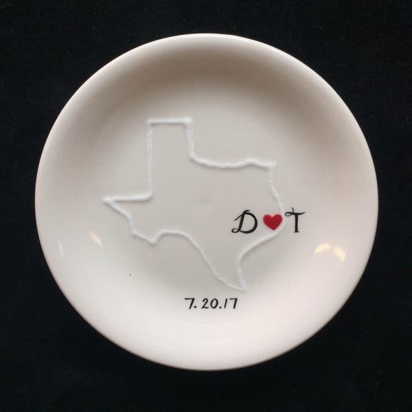 Engagement gift, Wedding gift, texas state outline ,California state, Personalized Hand Painted Ceramic Ring Dish, ring holder- Anniversary