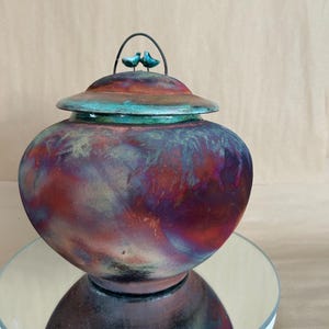 urne funéraire en raku pour les cendres d&#39;un adulte