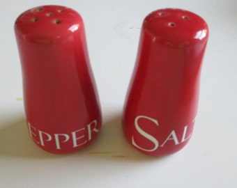 Salt and Pepper Shaker, Retro Style, Table Condiments, Collectibles, Kitchen Aids, Kitchen Decor, Country Kitchen, Modern Kitchen Decor