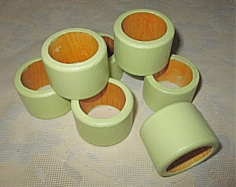 Vintage Napkin Rings, Yellow Napkin Rings, Wooden Napkin Rings, Table Napkins, Napkin Holders, Table Decor, Table Linens, Kitchen Decor