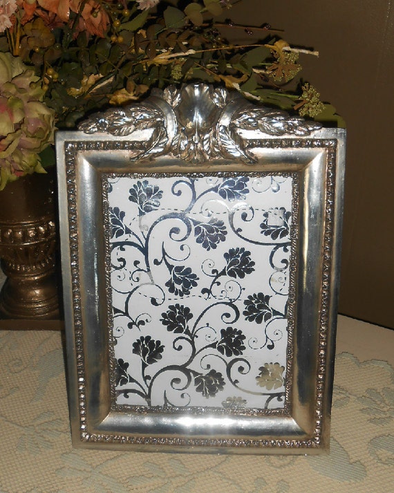 Large Vintage Picture Original Frame Image 0