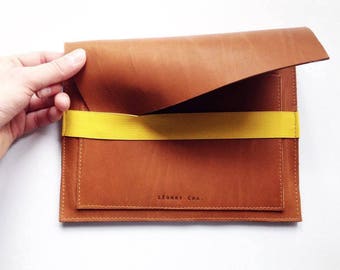 Computer Cover / Macbook / Léonny Cha / computer case