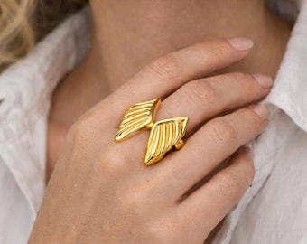 Pierścionek ze skrzydłami anioła, złoty lub srebrny | Wyrazisty pierścionek z aniołem | Regulowany pierścionek ze skrzydłami anioła | Biżuteria z aniołem stróżem | Stal nierdzewna, wodoodporna