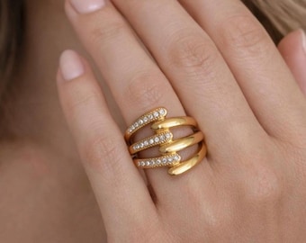 Anillo de cristal en espiral dorado / Anillo de acero inoxidable chapado en oro de 18 quilates / Anillo llamativo resistente al agua / Joyería de lujo ajustable para ella