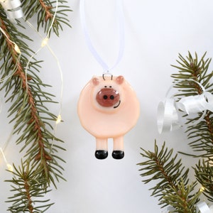 Pink pig glass pendant