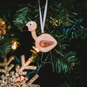 Flamingo decoration to hang