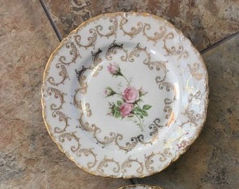 Dresden Decor Warwick China 22K Gold 2 Plates with Rose Design
