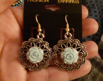 Rose Shaped Turquoise-accented Antique Silver Earrings