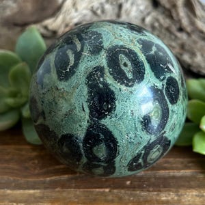 Kambaba Jasper Sphere