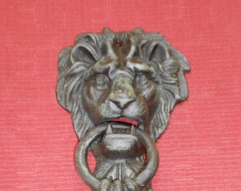 Vintage Gusseisen Löwenkopf Türklopfer Antiqued Grünspan