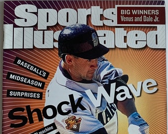 Collectible Sport Illustrated Magazine Bret Boone Seattle Mariner Shock Wave July 16, 2001