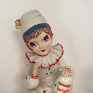 Vintage Ceramic Sitting Clown Music Box 8&quot; Tall