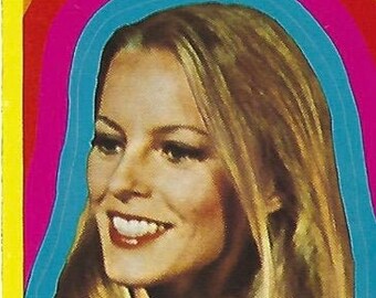 Vintage Charlie's Angels 1977 Topps Trading Card Sticker # 26 Lovely Detective Kris