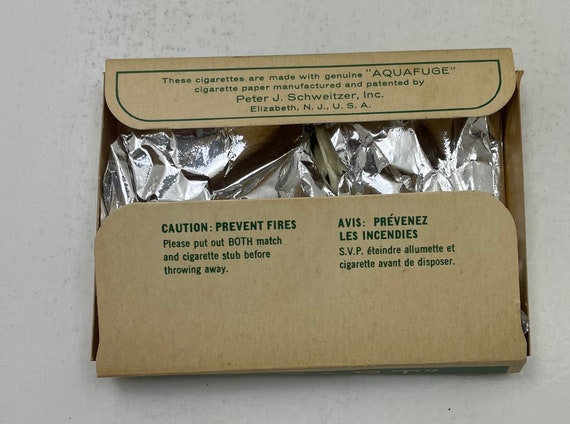 joint paper that looks like a cigarette White Cigarette Papers - Original 6 Pack