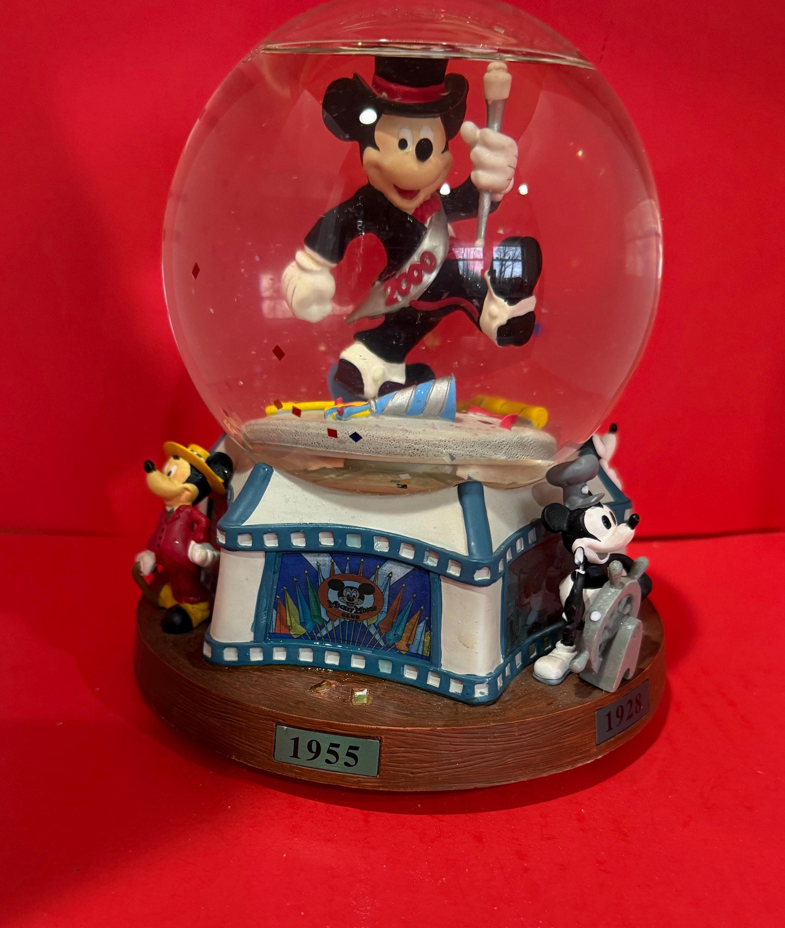 Disney Parks Valentine 2024 Mickey and Minnie Limited Doll Set New with Box