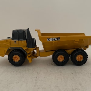 ERTL John Deere Articulated Dump Truck