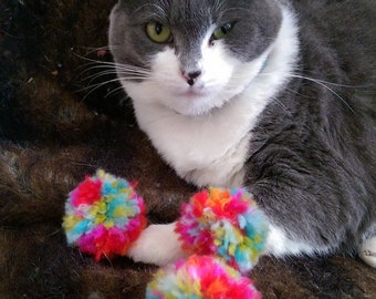 Pom Pom Cattoys Set of 4 Opt Bell & Catnip, Yarn Cat Toys, Ball Toys for Kittens, Fun Cat Toys, Vintage Cat Toys, Colorful Ball Toys