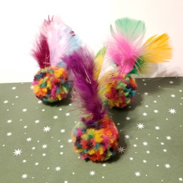 Feather Ball Cat Toys Set of 3 Catnip Feathers, Pom Pom Cat Toy, Kitten Toys, Catnip Free Toy, Bell Cat Toy, Cat Fetch Toy, Kitten Toys