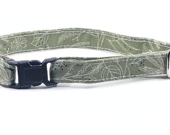 Breakaway Cat Collars "Green Leaves", Kitten Collar Size, Forest Cat Collar, Male Cat Collar, Puppy Dog Non Breakaway Clasp Available